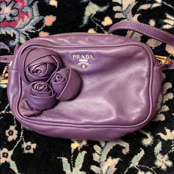 prada rose bag